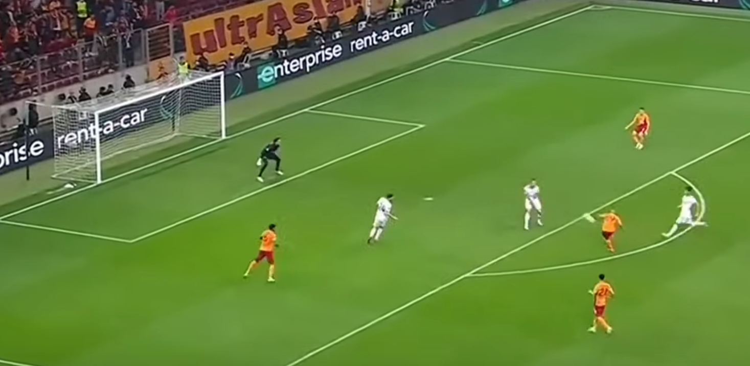 Sofiane Feghouli shoots from 22 yards out