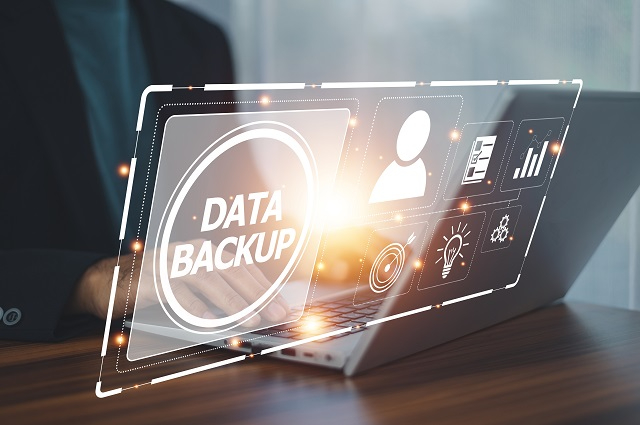 Creating a data backup, backing up user data